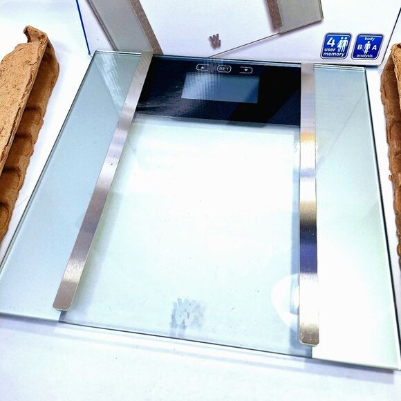 Weight Watchers Body Analysis Glass Floor Scale by Conair - Picture 4 of 8